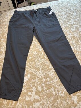 Old Navy Men's Black Drawstring Joggers NWT